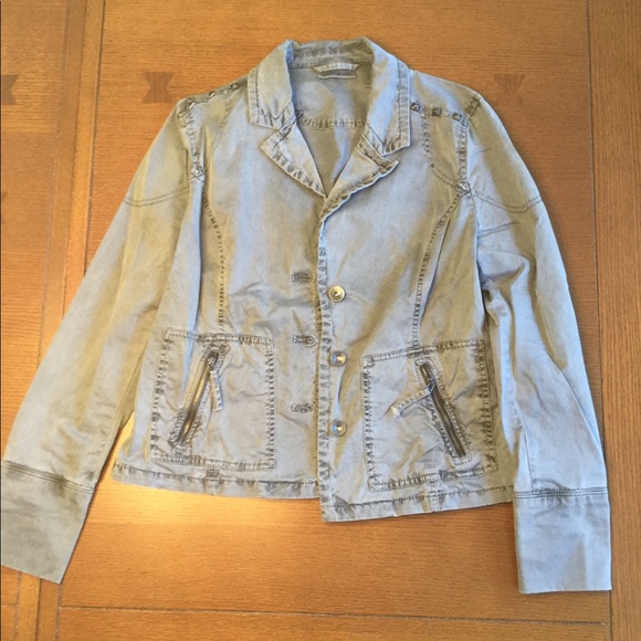 Gray Jacket - Picture 3 of 4